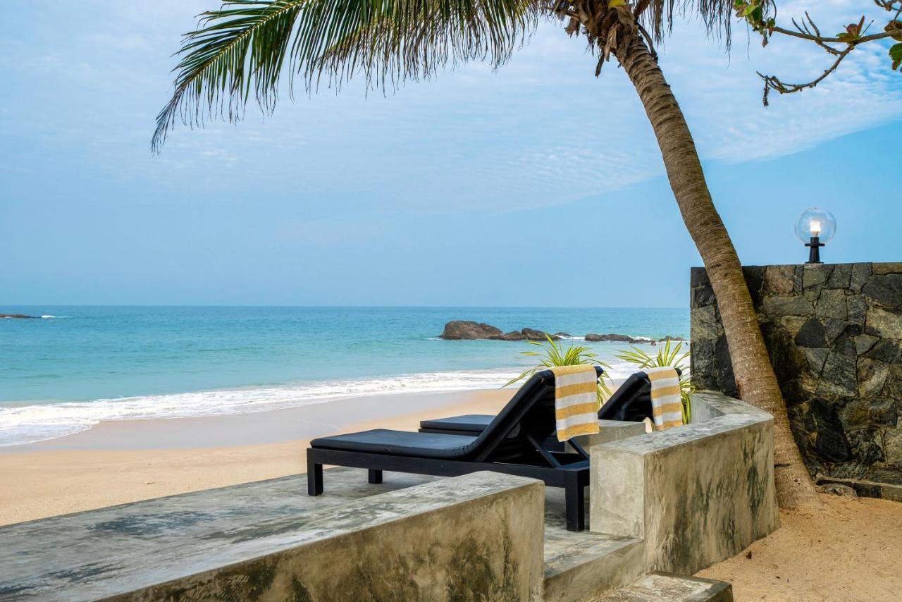 Blue Parrot Beach Villa Ambalangoda  Εξωτερικό φωτογραφία