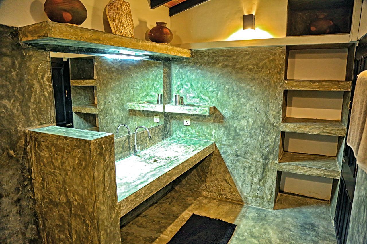 Blue Parrot Beach Villa Ambalangoda  Εξωτερικό φωτογραφία