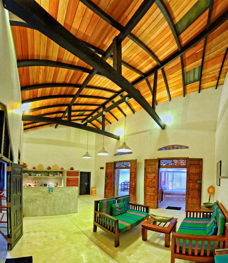 Blue Parrot Beach Villa Ambalangoda  Εξωτερικό φωτογραφία