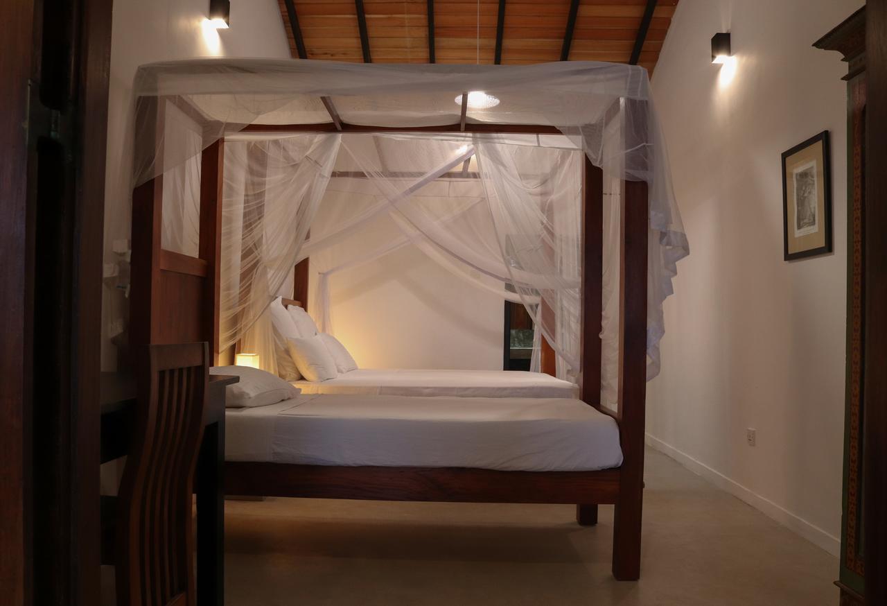 Blue Parrot Beach Villa Ambalangoda  Εξωτερικό φωτογραφία