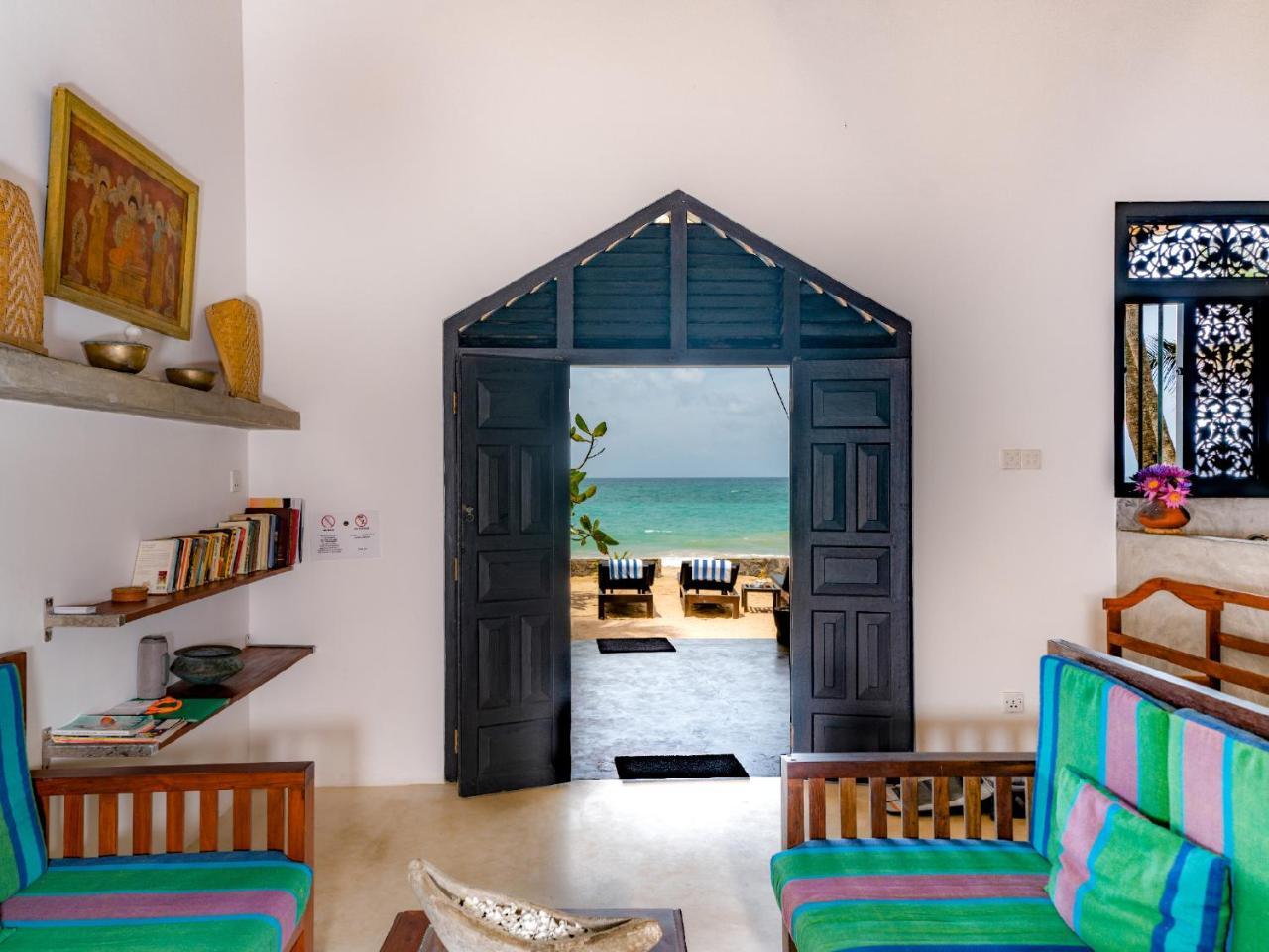 Blue Parrot Beach Villa Ambalangoda  Εξωτερικό φωτογραφία