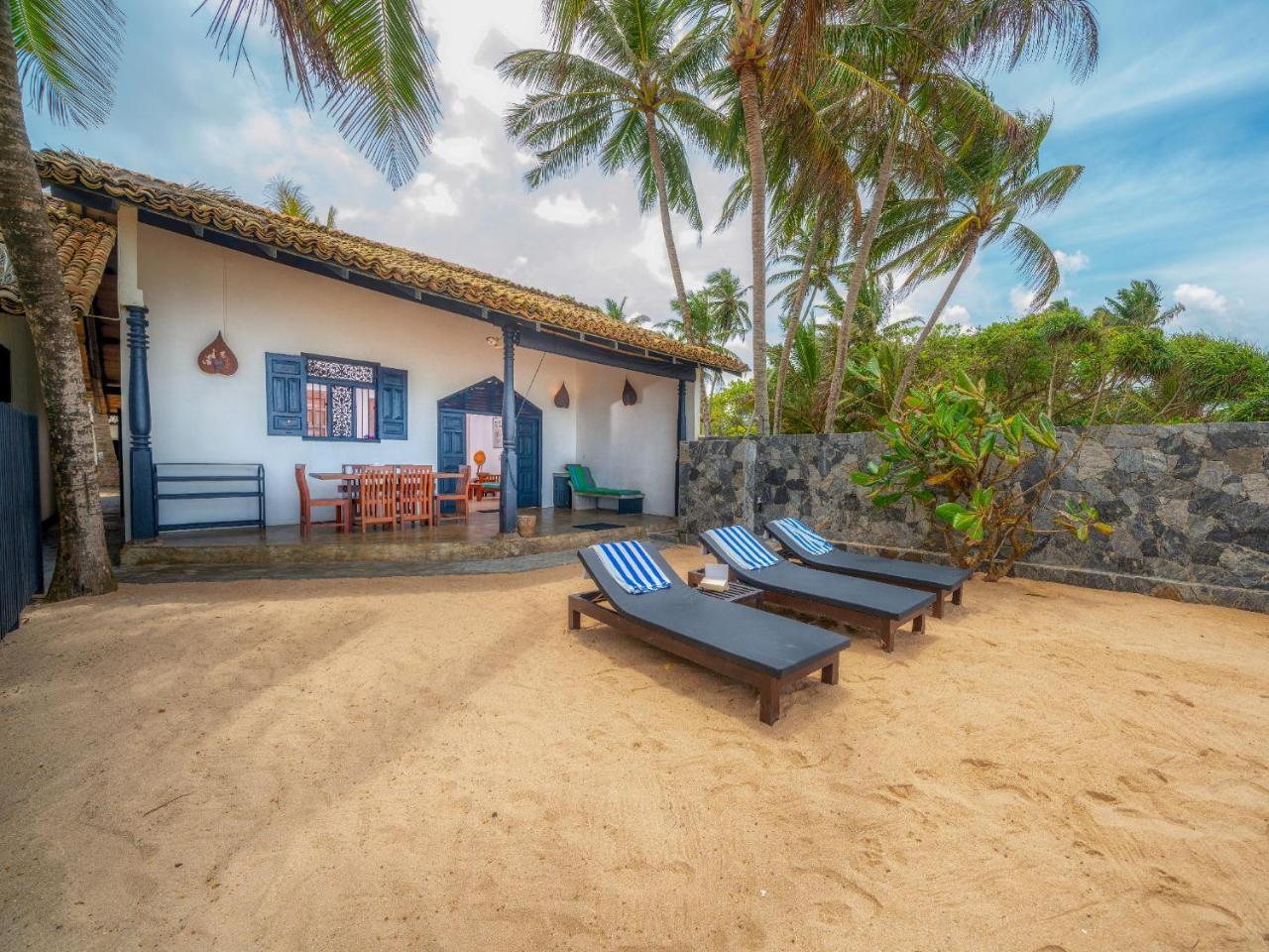 Blue Parrot Beach Villa Ambalangoda  Εξωτερικό φωτογραφία